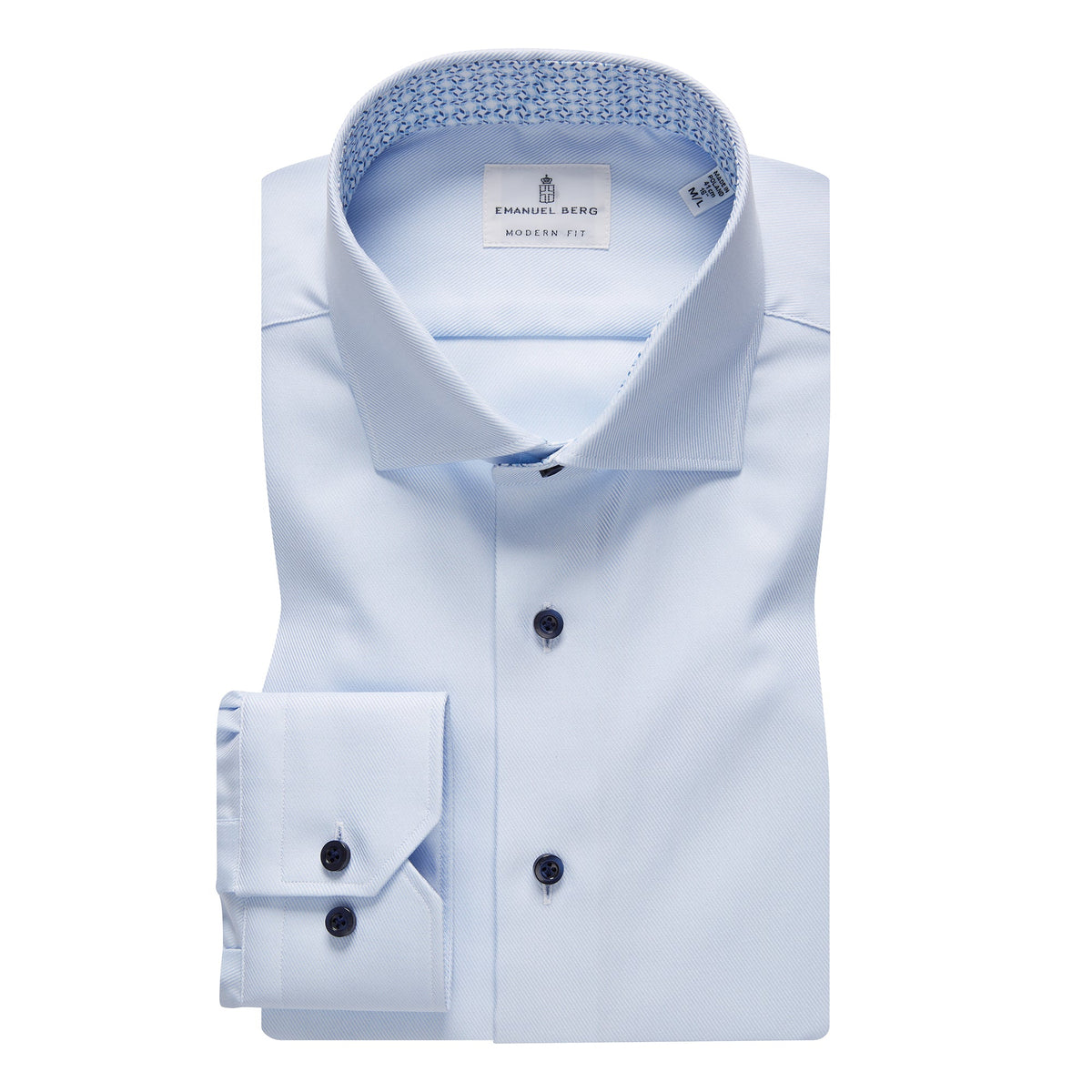 Essential Dress Casual Shirt in Light Pastel Blue — Emanuel Berg