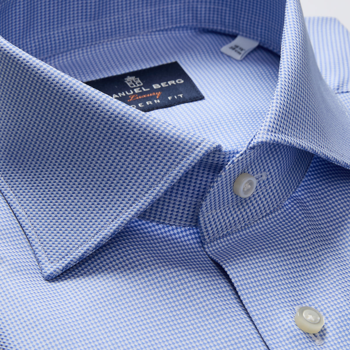 Yoga Twill Premium Stretch Shirt in Bright Blue — Emanuel Berg
