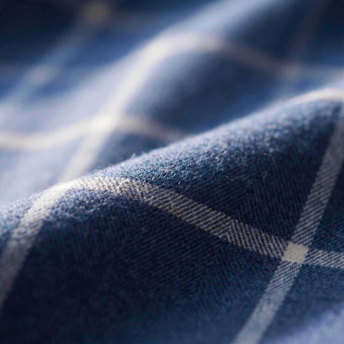 Brushed Casual Sartorial Shirt in Dark Blue — Emanuel Berg