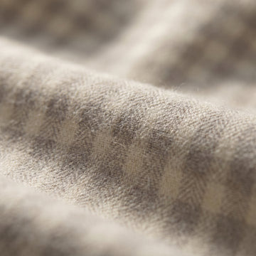 Checked Lyocell Flannel Shirt fabric detail (61% cotton, 39% lyocell) — Emanuel Berg