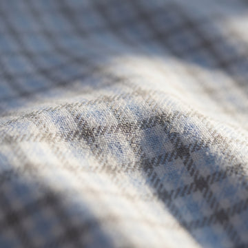 Checked Cotton Twill Dress Shirt fabric detail (100% cotton) — Emanuel Berg