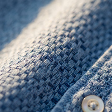 Washed Crinkle Denim Casual Shirt fabric detail (100% cotton) — Emanuel Berg
