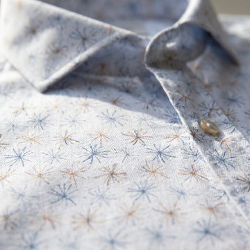 Printed Stretch Poplin Short Sleeve Casual Shirt fabric detail (97% cotton, 3% elastane) — Emanuel Berg