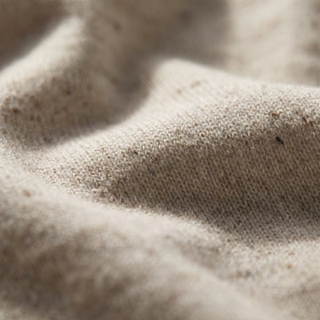 Raglan Linen Short Sleeve Crew Neck fabric detail (100% linen) — Emanuel Berg
