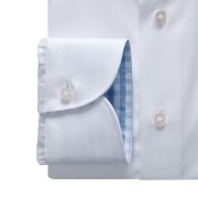 Emanuel Berg Harvard, biała koszula z kontrastem w kratę