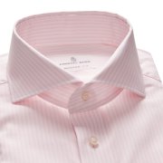 Emanuel Berg Harvard, koszula w różowe paski