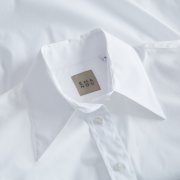 ÉMANOU SIMONE, biała koszula z bufiastymi rękawami