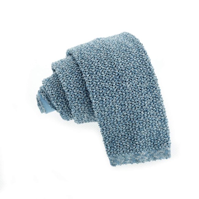 Krawat jasnoniebieski typu knit z jedwabiu